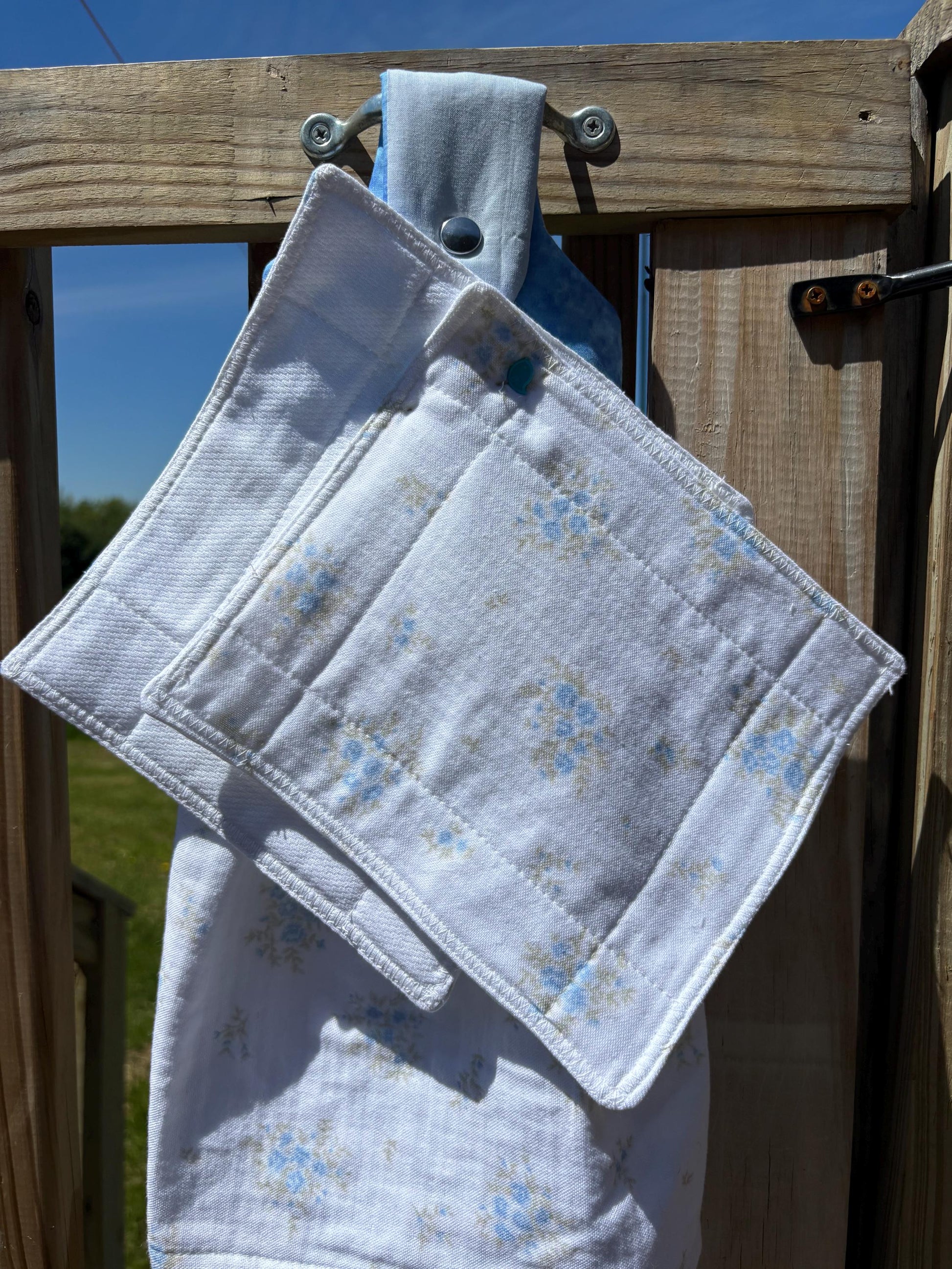 Floral Hanging Hand Towel with Dish Cloth | Blue Cottage Kitchen Decor | Oven Handle Towel