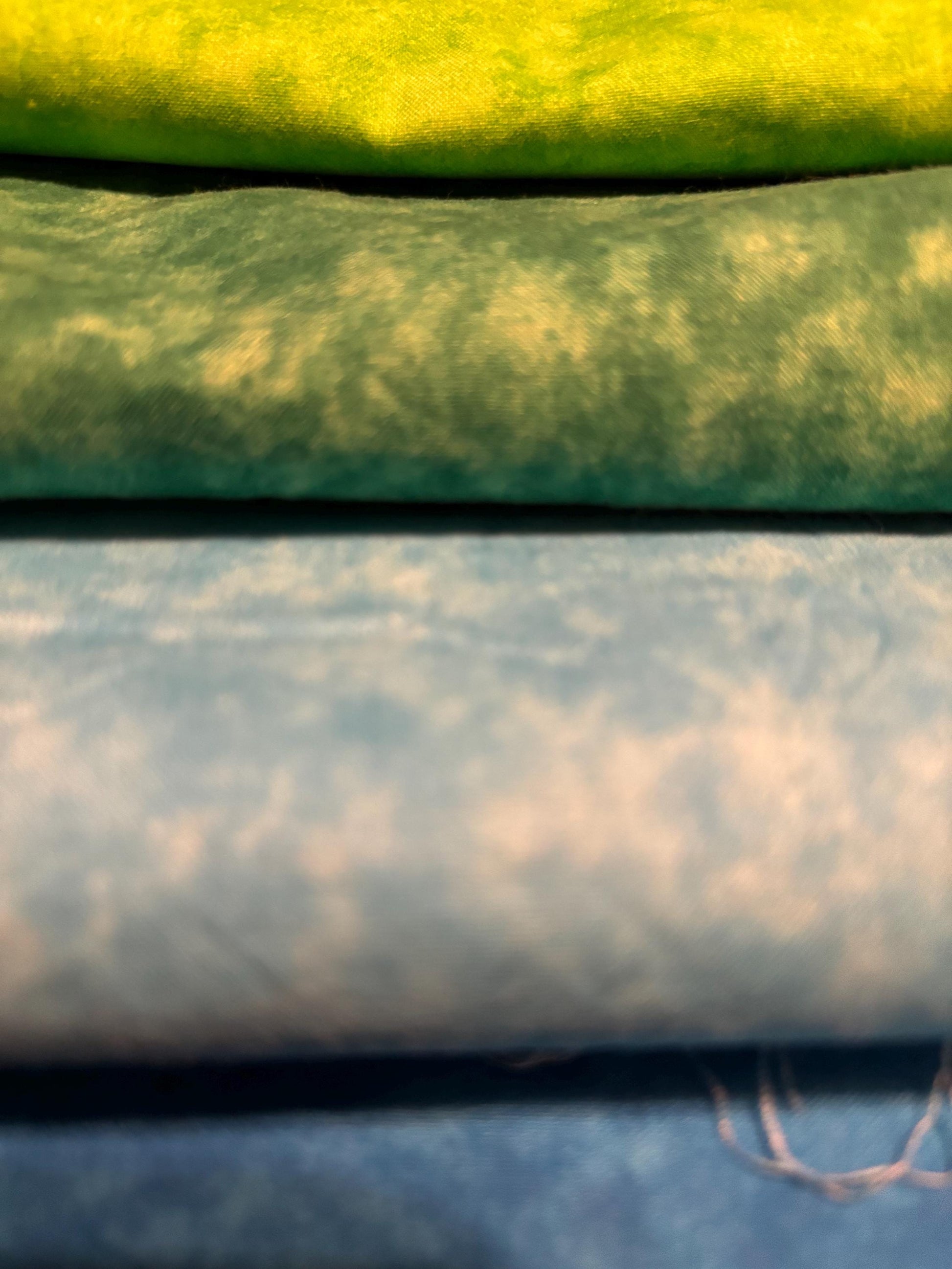 Santee Print Works Mottled Blender Cotton Fabric Bundle . 4.5 Yards. 5 Coordinating Colors.