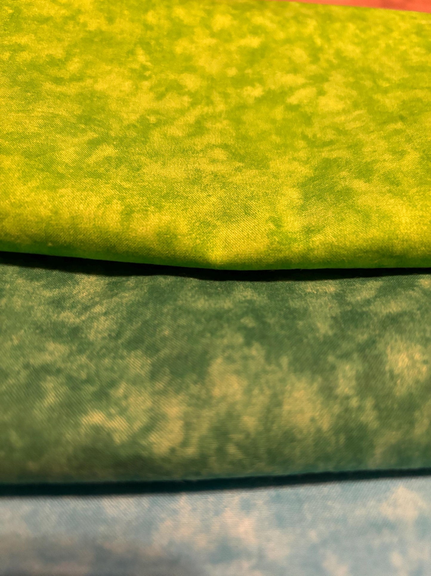 Santee Print Works Mottled Blender Cotton Fabric Bundle . 4.5 Yards. 5 Coordinating Colors.