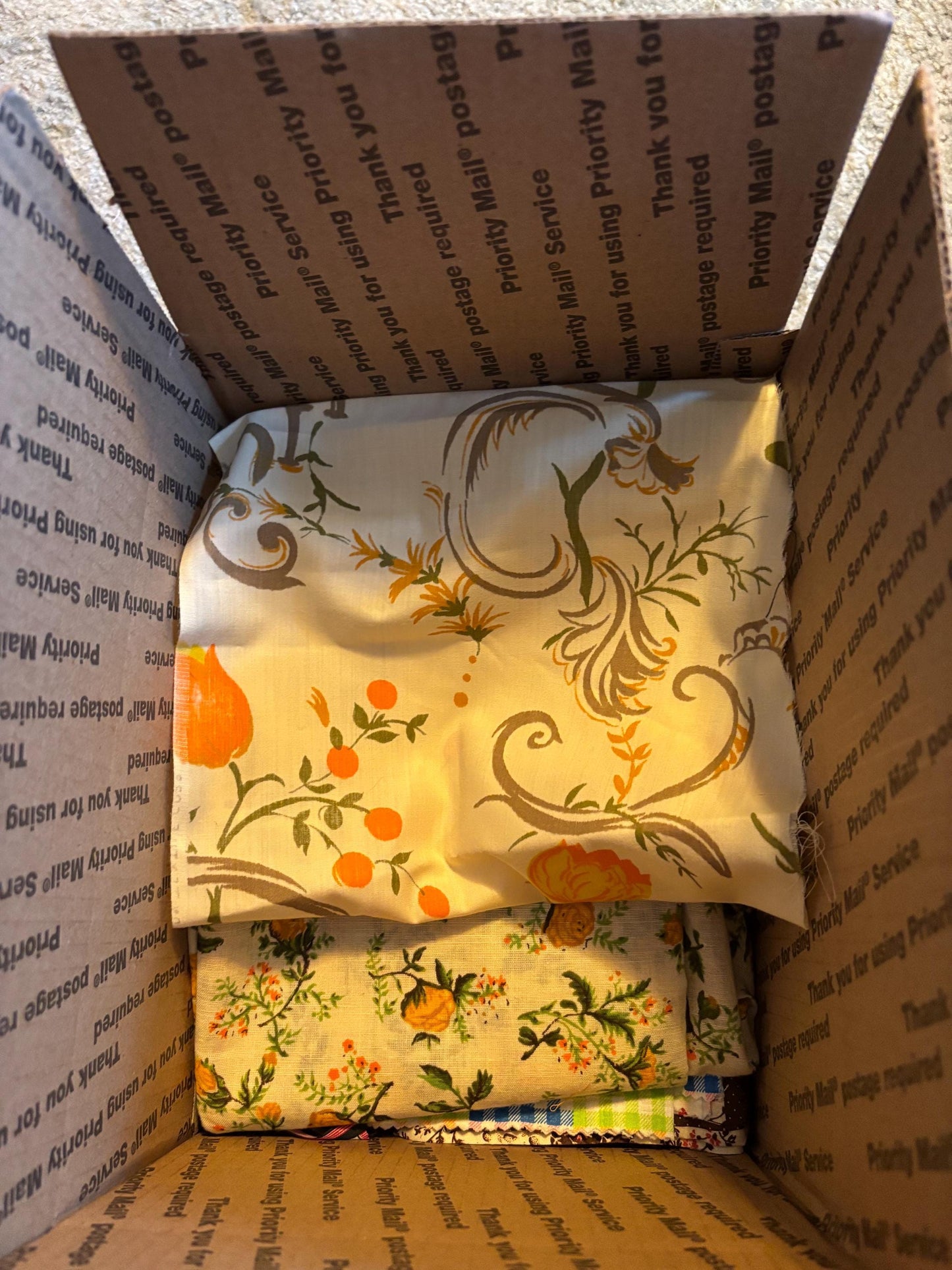Vintage Cotton Fabric Lot – Estate Sewing Stash – Calico Floral Quilt Fabric – Mixed Yardage & Patchwork