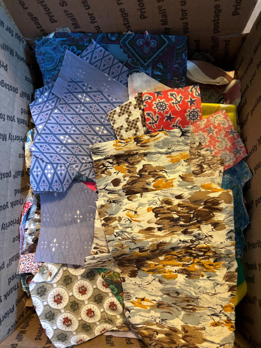 Vintage Cotton Fabric Lot – Estate Sewing Stash – Calico Floral Quilt Fabric – Mixed Yardage & Patchwork